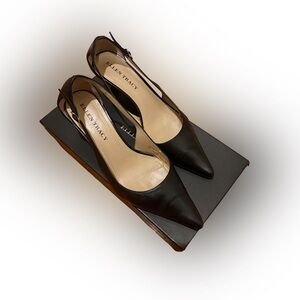 Ellen Tracy ECHO Black Pointed Toe Heels 6M